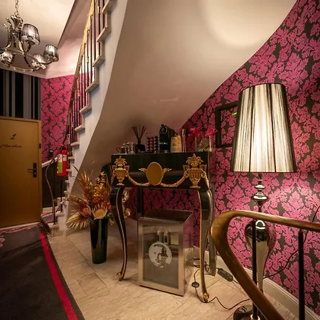 La Belle 10 Otel