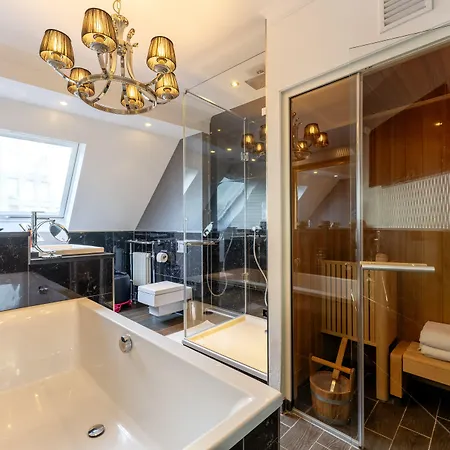 La Belle 10 Hotel 4*