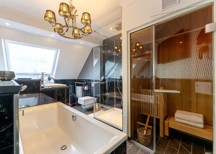 La Belle 10 Hotel 4*